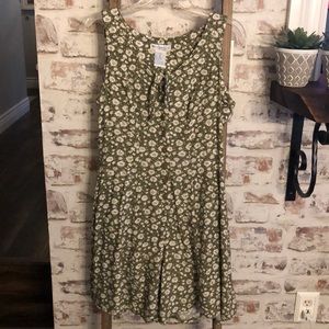 Women’s WestportLtd size 10 Romper! Button down.